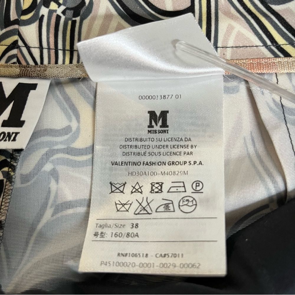 M MISSONI Shorts Black Grey Cream Pattern Flat Front Womens Size 38 US Size 2 - Picture 8 of 10